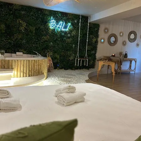 Apartment Nuit A Bali Clim Jacuzzi Et Wi-fi - Bali